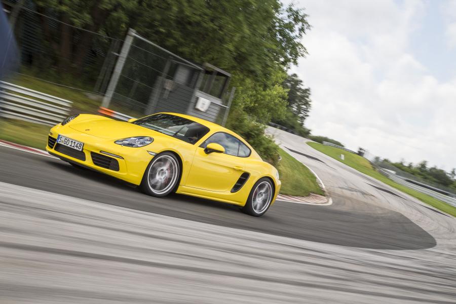  Porsche 718 Cayman S 2016 года  (фото 2 из 36)